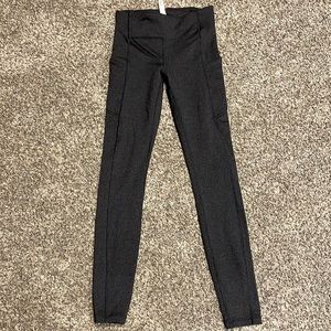 Lululemon leggings with pockets, excellent condition. Size 4